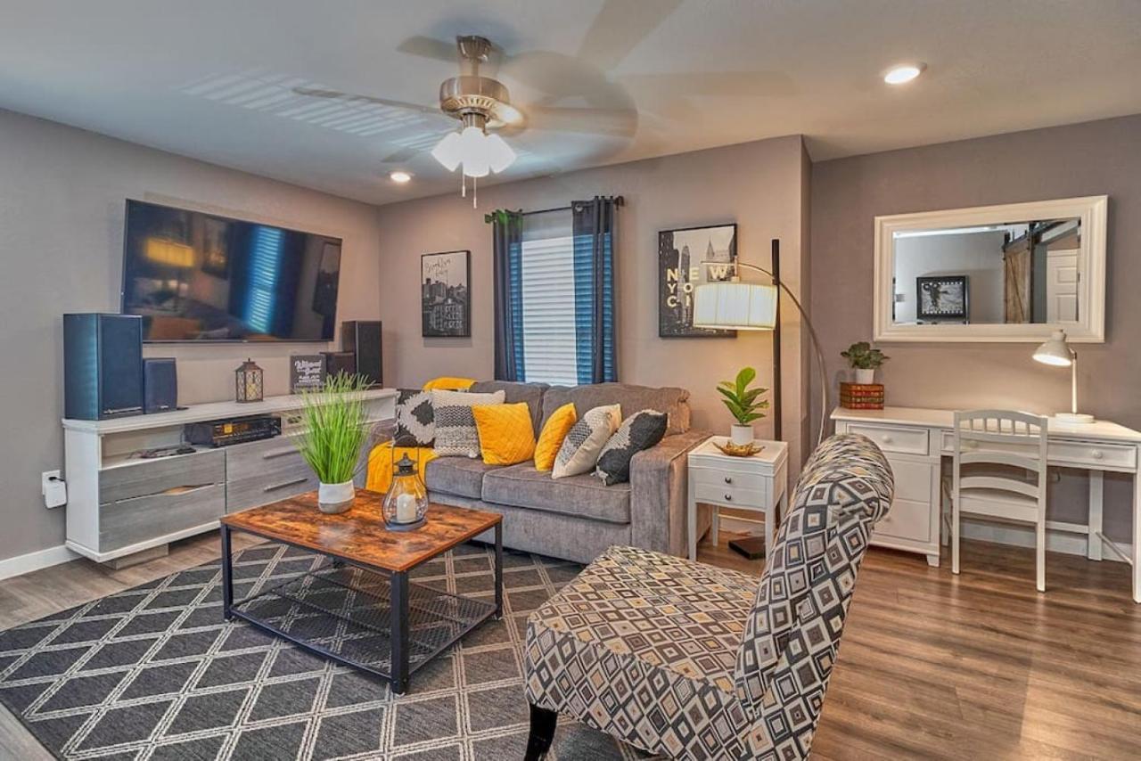 Cozy Haven Attached To Million Home - South Tampa Eksteriør billede