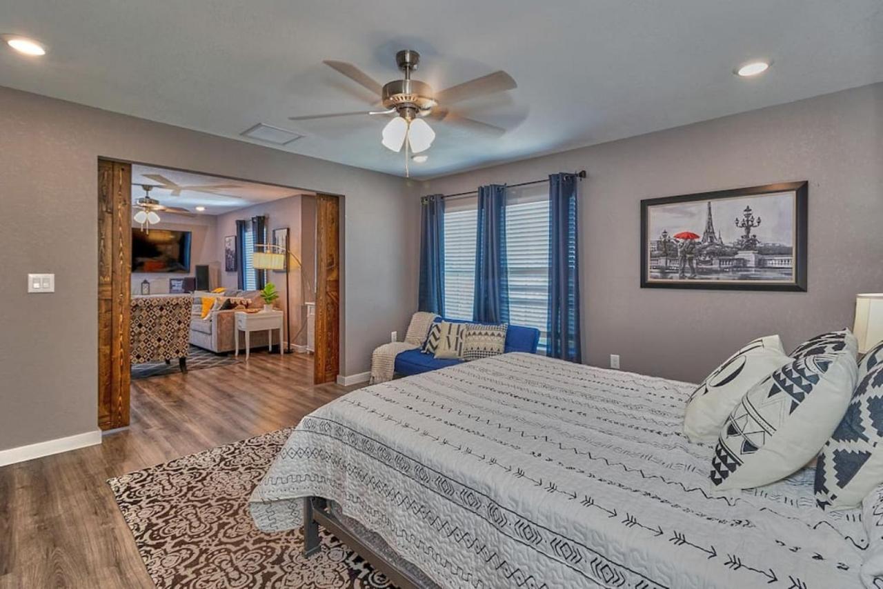 Cozy Haven Attached To Million Home - South Tampa Eksteriør billede