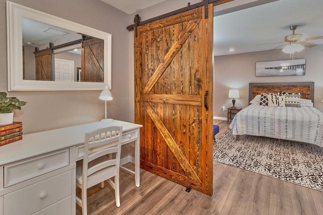 Cozy Haven Attached To Million Home - South Tampa Eksteriør billede