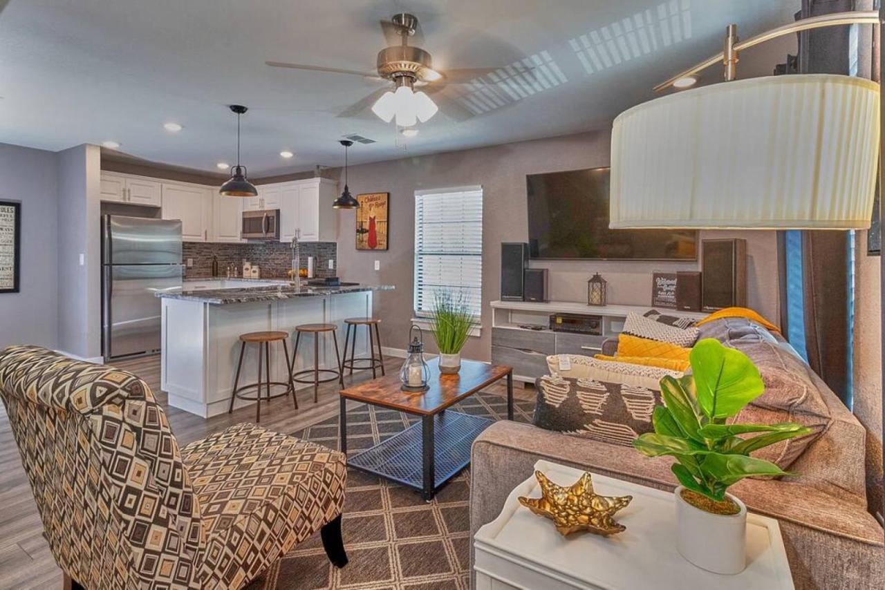 Cozy Haven Attached To Million Home - South Tampa Eksteriør billede