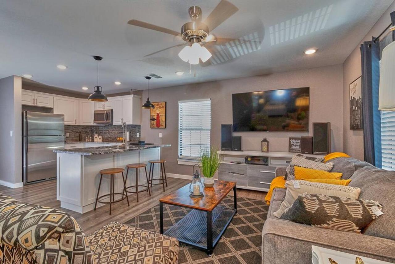 Cozy Haven Attached To Million Home - South Tampa Eksteriør billede